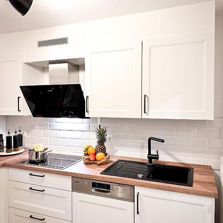 Schoenes Modernes Einfamilienhaus Fuer 1 Bis 6 Personen Rimpar Buitenkant foto